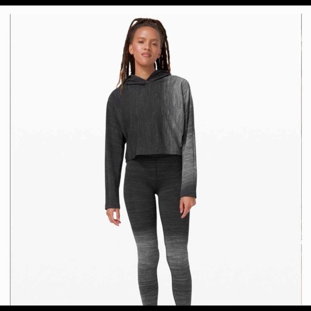 Lululemon Women’s Varsa Hoodie Pullover Top - Size Small ~ PRISTINE